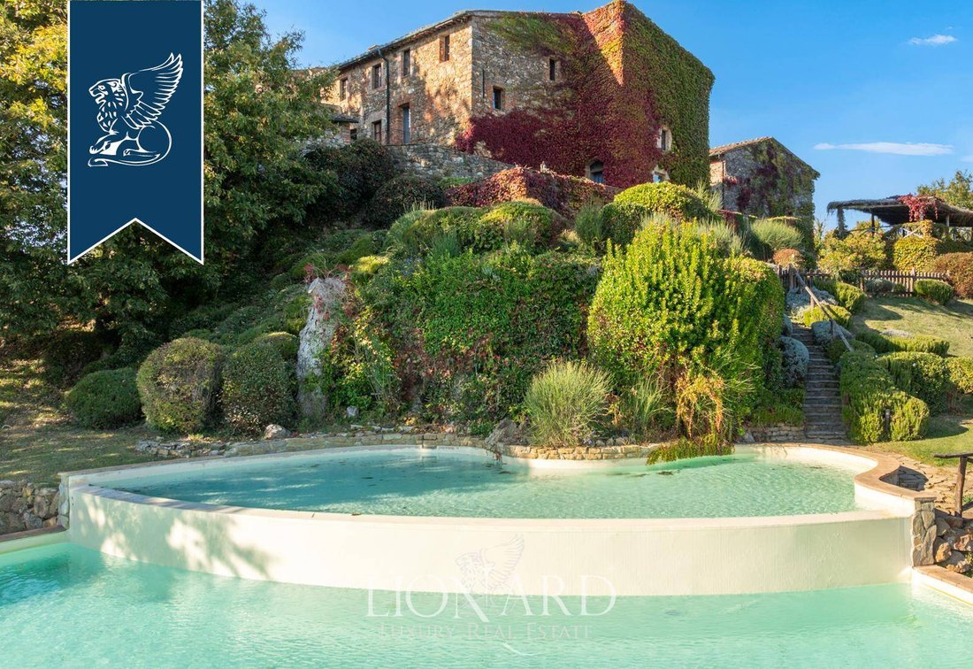 Villa in Chiusdino, Tuscany, Italy 2 - 16846390