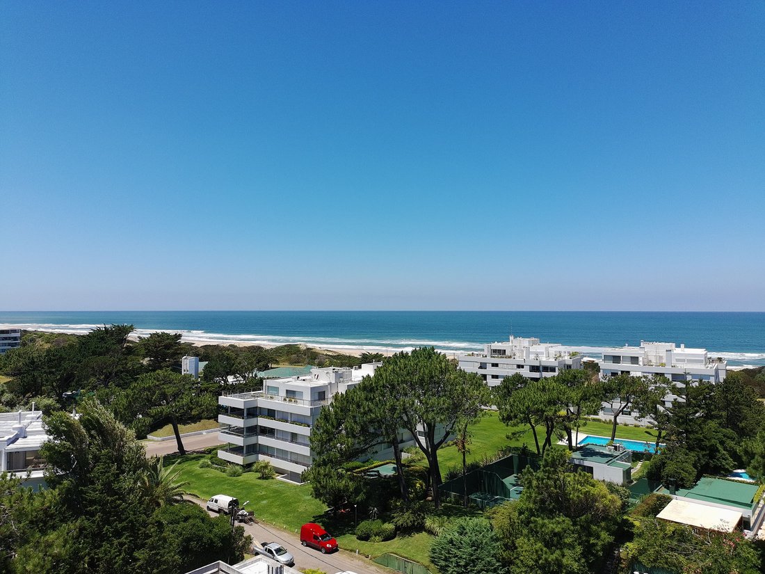 House in Punta del Este, Maldonado Department, Uruguay 2 - 16850847