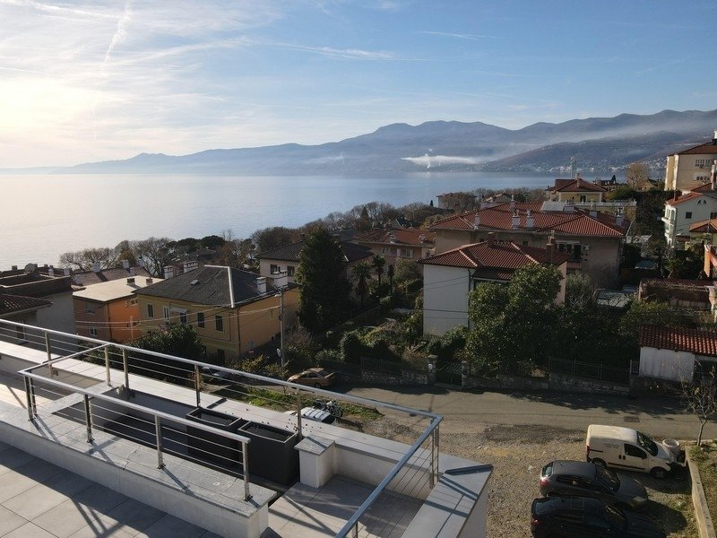Apartment in Mjesni odbor Luka, Grad Rijeka, Primorje-Gorski Kotar County 5 - 16849037