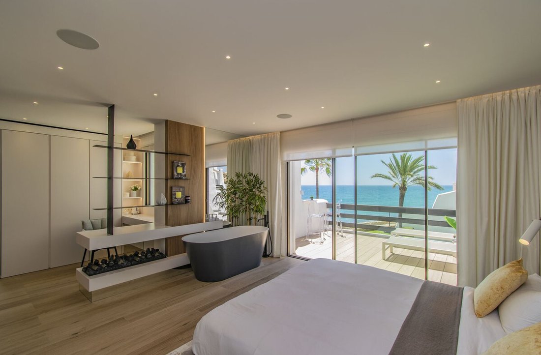 House in Marbella, Andalusia, Spain 2 - 16845233