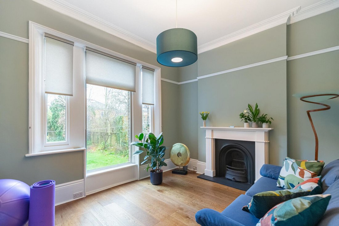 House in Ealing (London Borough of Ealing), Ealing, England 4 - 16846131