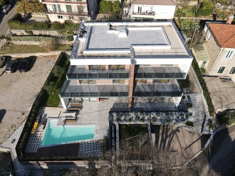 Apartment in Mjesni odbor Luka, Grad Rijeka, Primorje-Gorski Kotar County 4 - 16849041