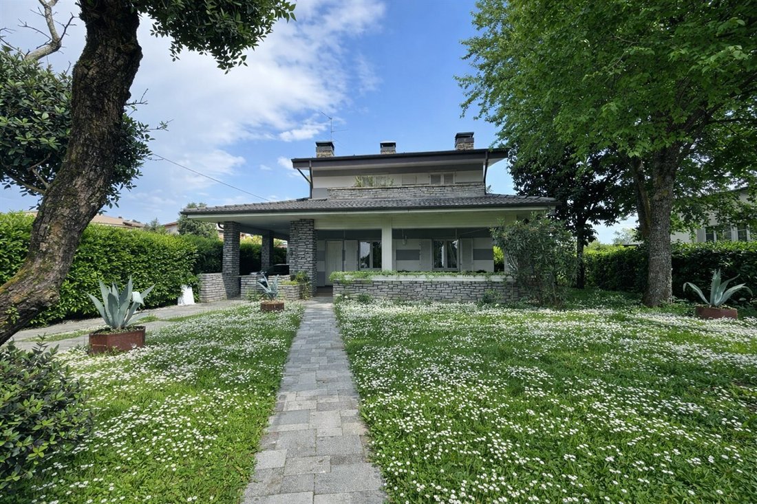 Villa in Palazzolo sull'Oglio, Lombardy, Italy 1 - 15541480