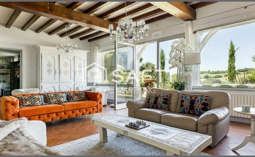 Castle for Sale in Larressingle, Occitanie, France