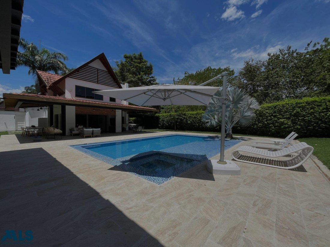 Finca in Santa Fe de Antioquia, Antioquia, Colombia 2 - 16851777