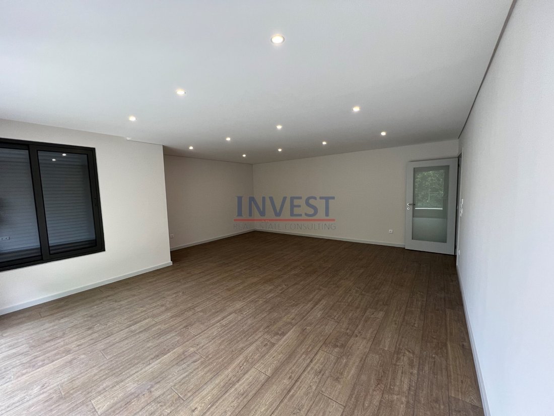 Apartment in Cedofeita, Santo Ildefonso, Se, Miragaia, Sao Nicolau e Vitoria, Porto District, Portugal 3 - 12899546