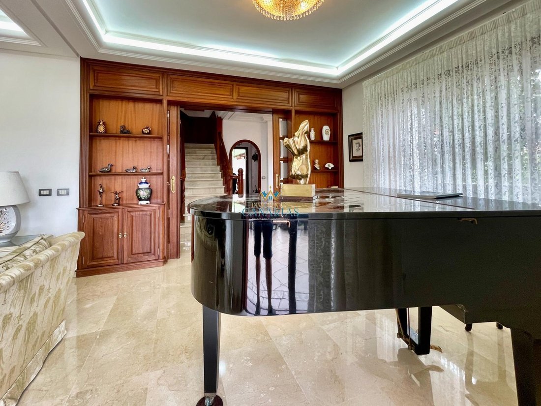 Villa in Santa Brigida, Canary Islands, Spain 5 - 16851312