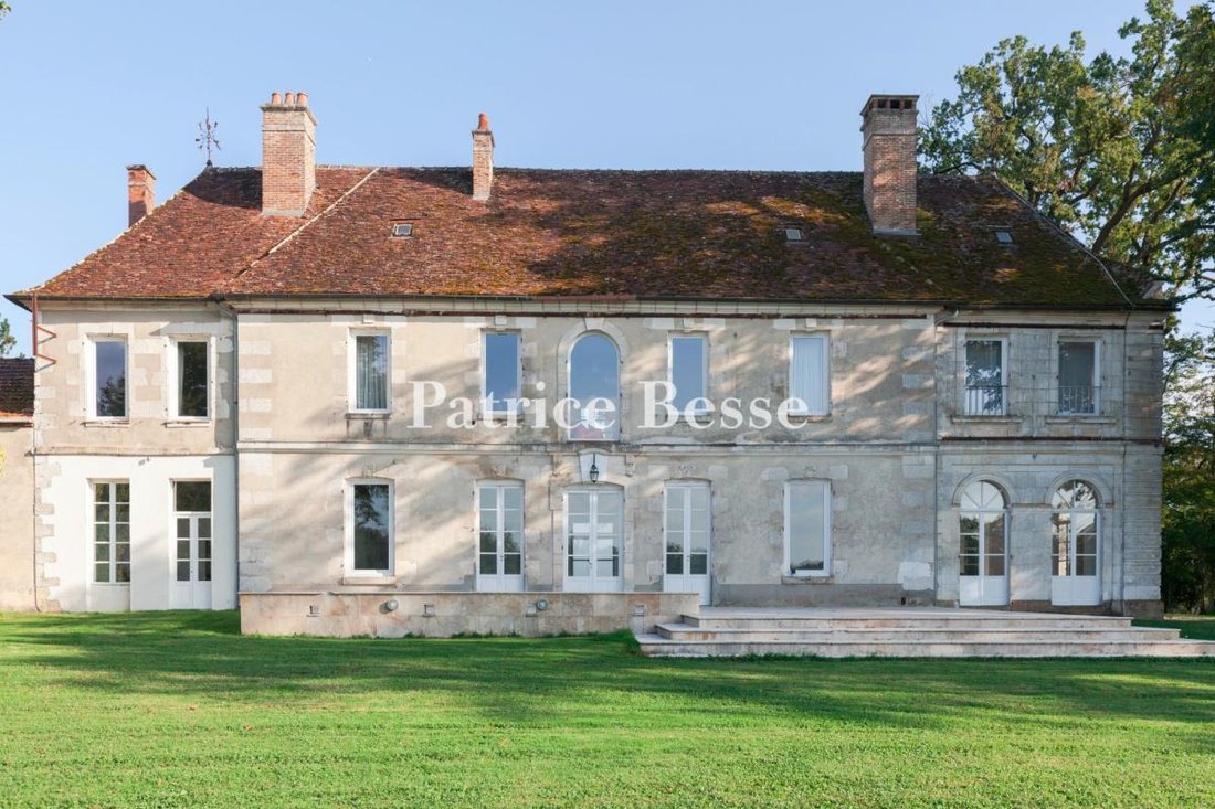 Castle in Auxerre, Bourgogne – Franche-Comté, France 2 - 16846269