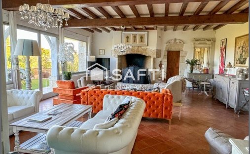 Castle for Sale in Larressingle, Occitanie, France