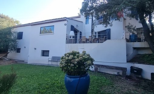 Castle for Sale in Aubagne, Provence-Alpes-Côte d'Azur, France