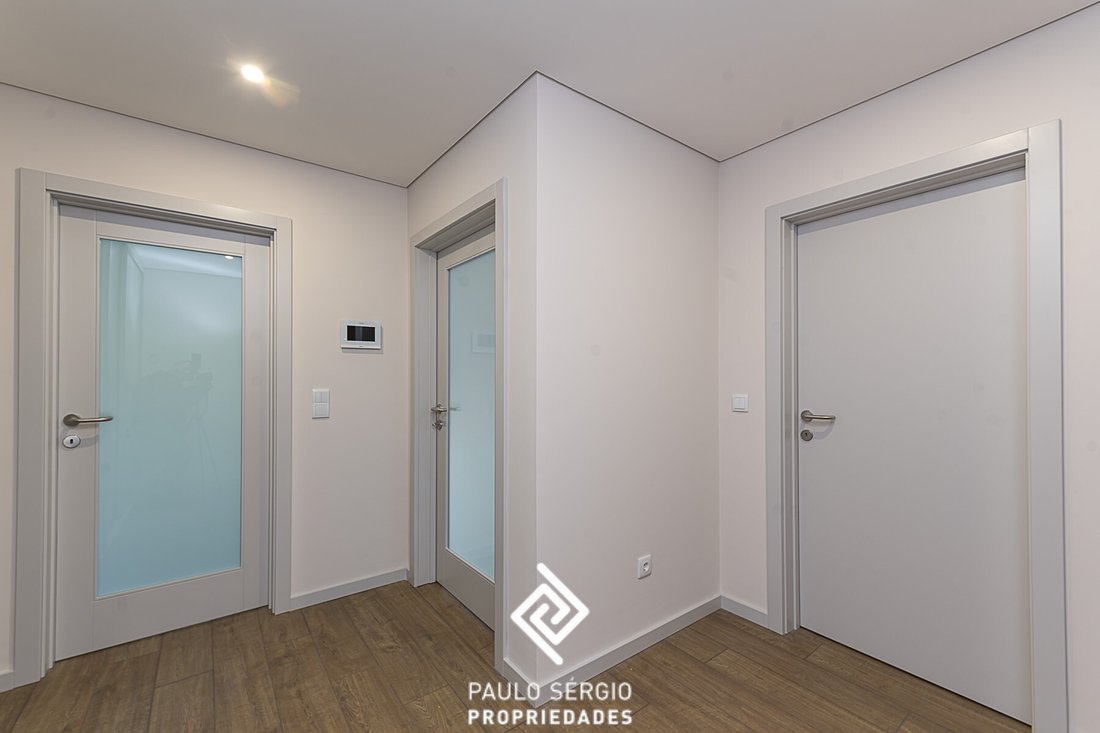 Apartment in Cedofeita, Santo Ildefonso, Se, Miragaia, Sao Nicolau e Vitoria, Porto District, Portugal 5 - 13766204