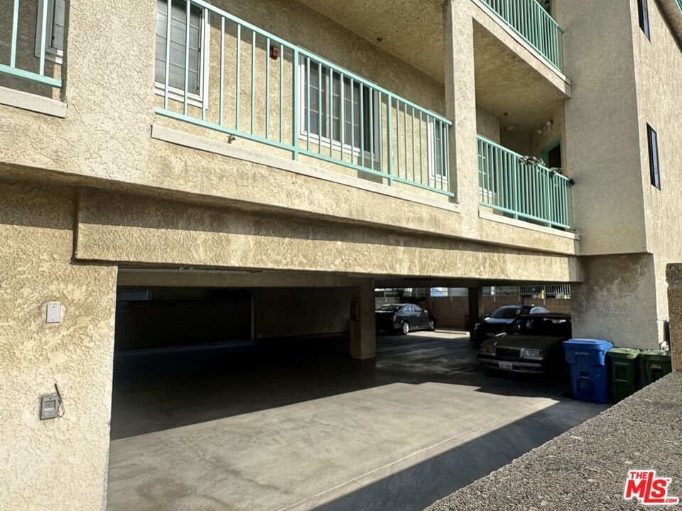 Los Angeles, California, United States 2 - 16847737