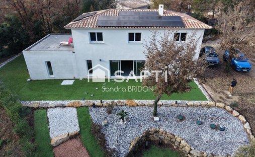 Chateau In Provence With Guest House And 13 Ha Land