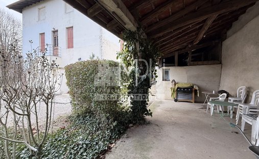 Castle for Sale in Bourg-en-Bresse, Auvergne-Rhône-Alpes, France