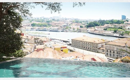 Apartment in Cedofeita, Santo Ildefonso, Se, Miragaia, Sao Nicolau e Vitoria, Porto District, Portugal 1