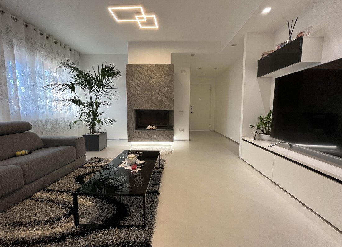 Apartment in Rovigo Est, Rovigo, Veneto 1 - 16846724