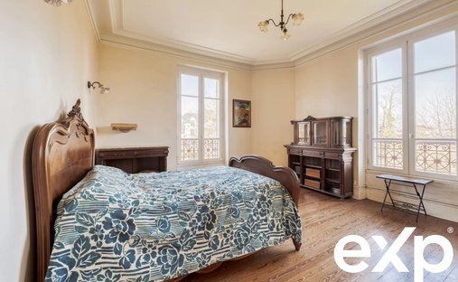 Castle for Sale in Meaux, Île-de-France, France