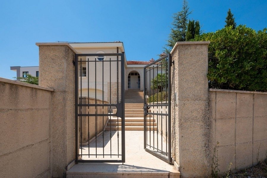 Villa in Vodice, Sibenik-Knin County, Croatia 4 - 16849034