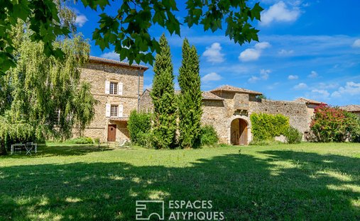 Castle for Sale in Valence, Auvergne-Rhône-Alpes, France