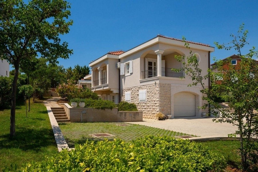 Villa in Vodice, Sibenik-Knin County, Croatia 1 - 16849034
