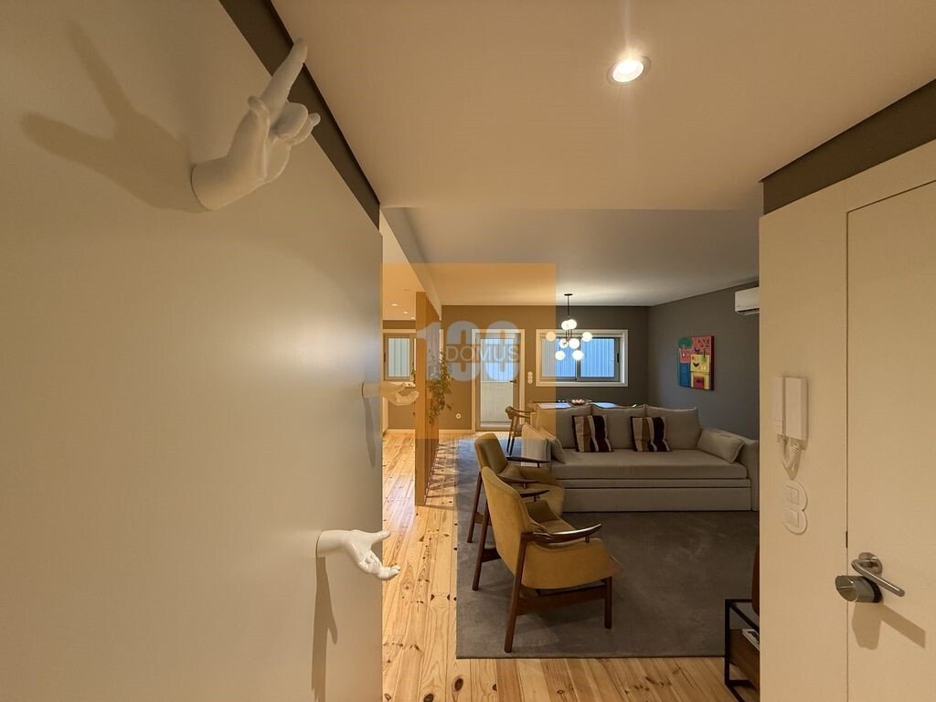 Apartment in Cedofeita, Santo Ildefonso, Se, Miragaia, Sao Nicolau e Vitoria, Porto District, Portugal 3 - 16255452