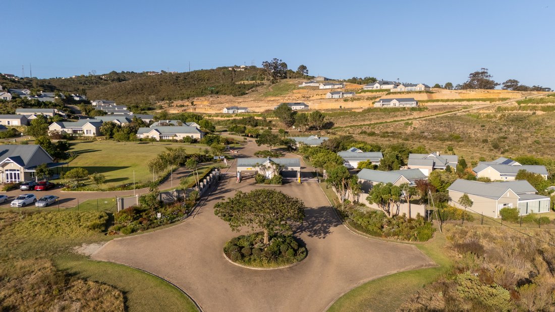 House in Knysna Central, Western Cape, South Africa 5 - 16844445