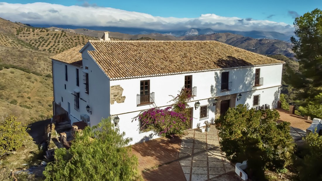 Finca in Ciudad Jardin (District), Malaga, Spain 1 - 16845997