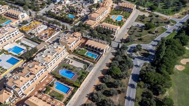 House in Vilamoura, Quarteira, Algarve 1 - 16844557