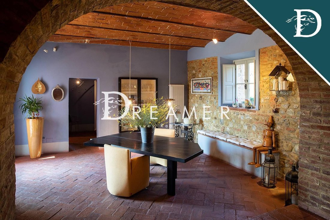 Farm Ranch in Sammontana, Tuscany, Italy 2 - 16002597