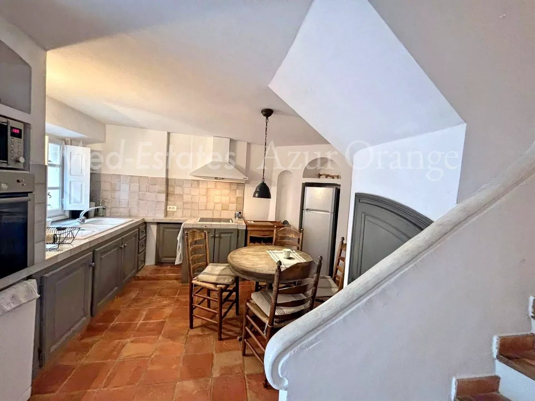 Casa a Grimaud, Provenza-Alpi-Costa Azzurra, Francia 4 - 16846163