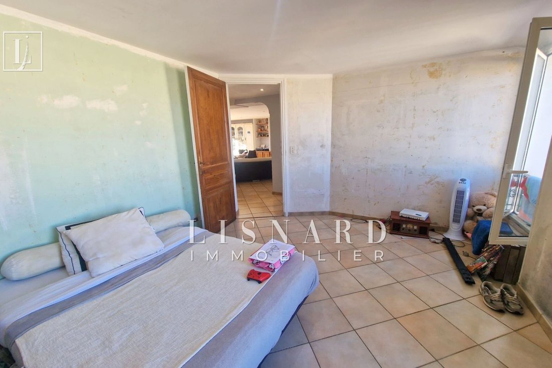 Villa in Centre, Vallauris, France 4 - 16844853