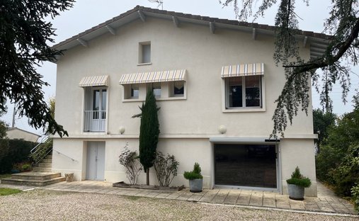 16th C Castle With Outbuildings, Perfectly Renovated