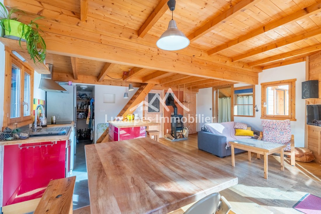 Chalet in Manigod, Auvergne-Rhône-Alpes, France 1 - 16850438