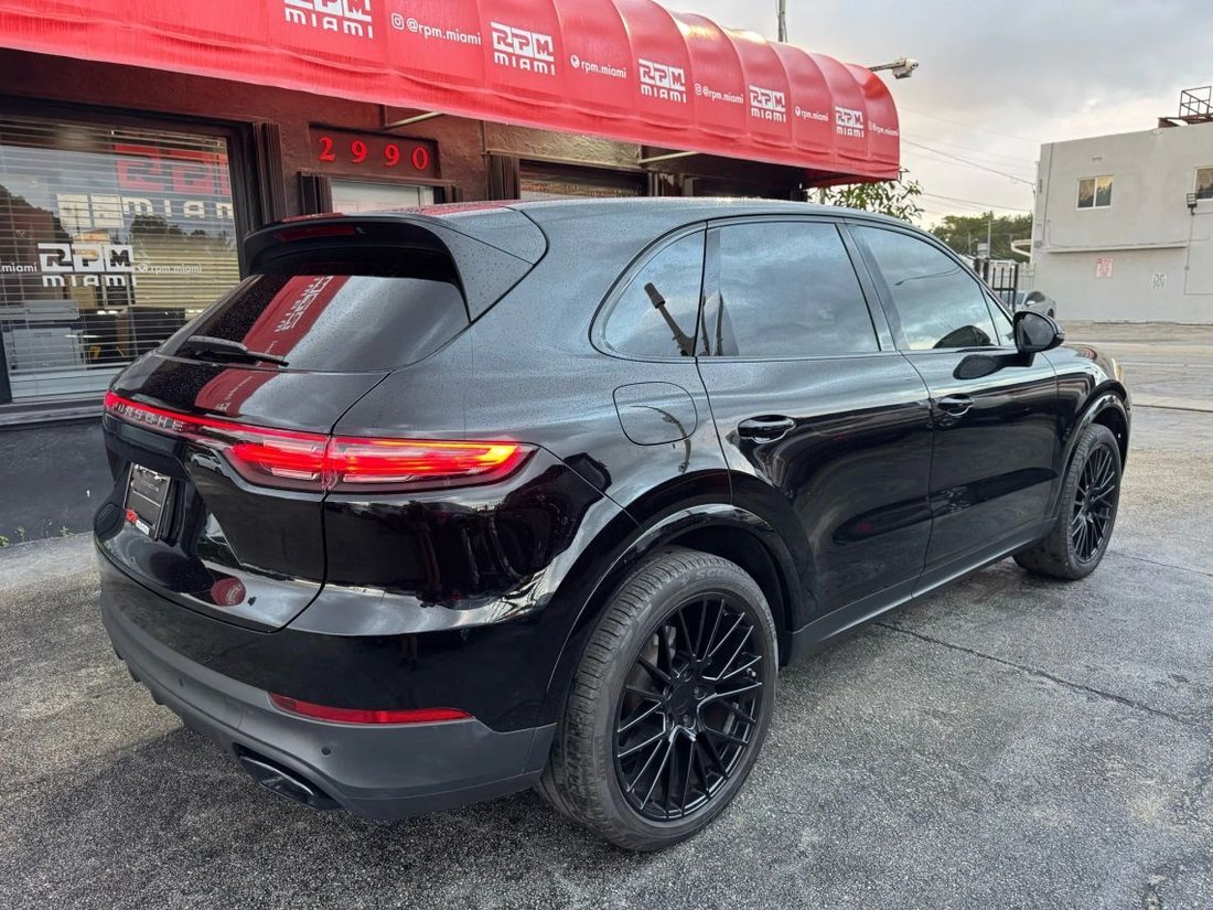 Suv in Miami, FL, United States 4 - 16848134