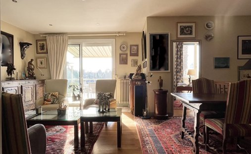 16th C Castle With Outbuildings, Perfectly Renovated