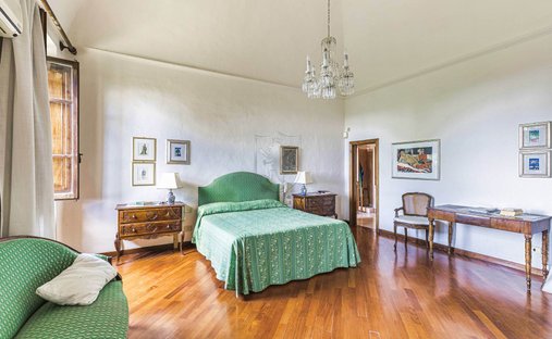 Castle for Sale in Casa Vannini, Tuscany, Italy