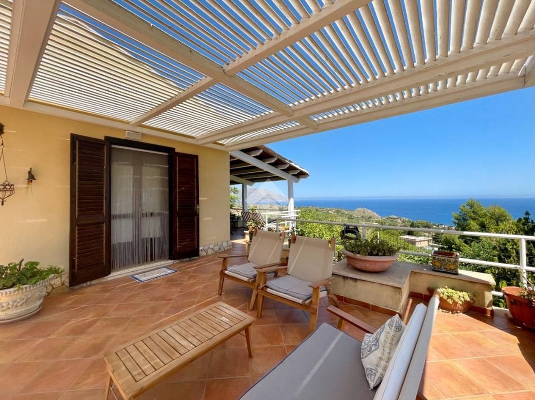 Villa in Castellammare del Golfo, Sicily, Italy 1 - 16847104
