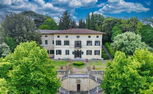 Castle for Sale in Casa Vannini, Tuscany, Italy