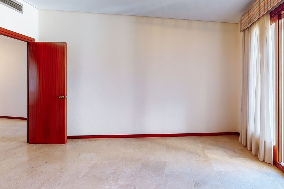 Apartment in Casco Antiguo, Seville, Spain 3 - 16682512