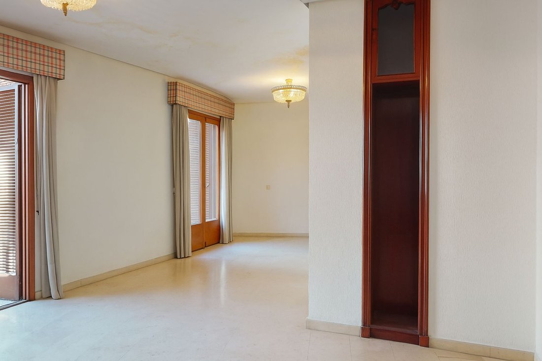 Apartment in Casco Antiguo, Seville, Spain 4 - 16682512