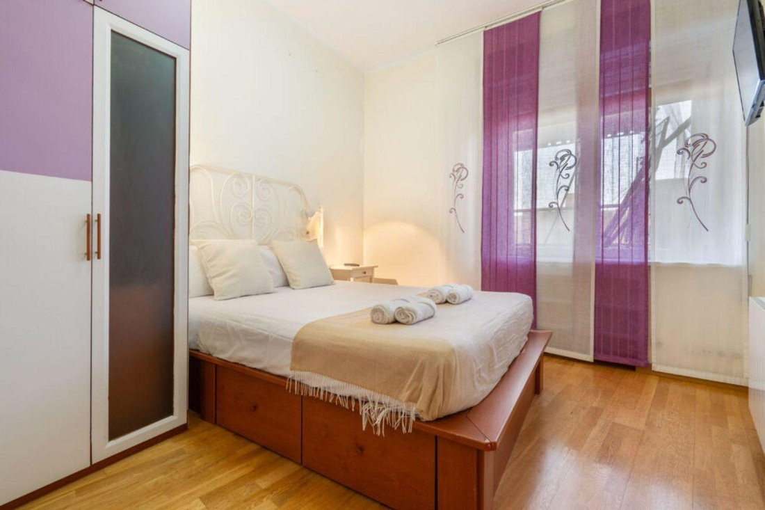 Apartment in Ciutat Vella, Barcelona, Spain 2 - 16848146