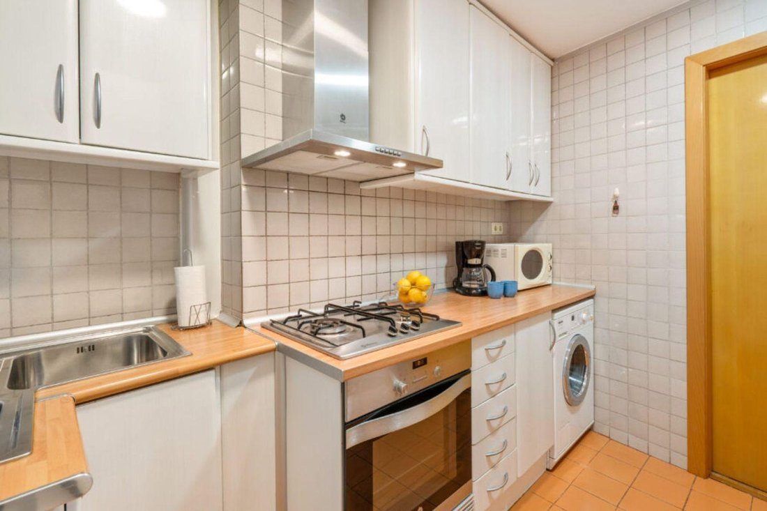 Apartment in Ciutat Vella, Barcelona, Spain 4 - 16848146