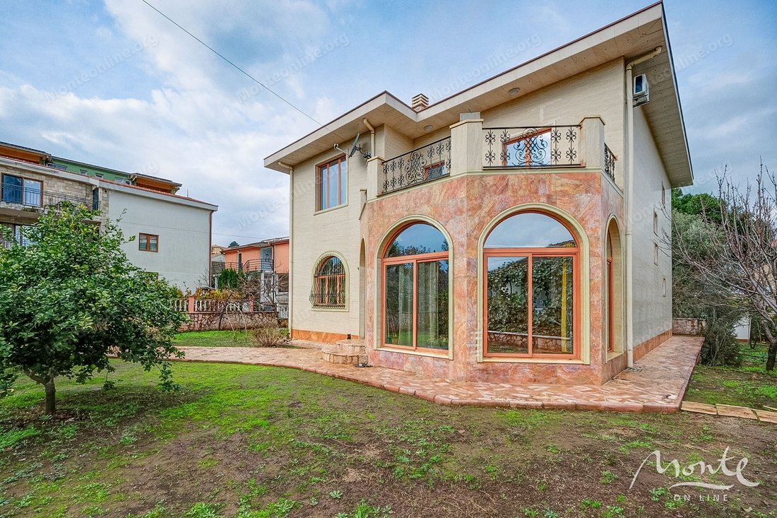 Villa in Milovići, Tivat Municipality, Montenegro 1 - 16851867