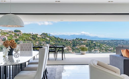 Villa in Font de Veyre, Cannes, France 1
