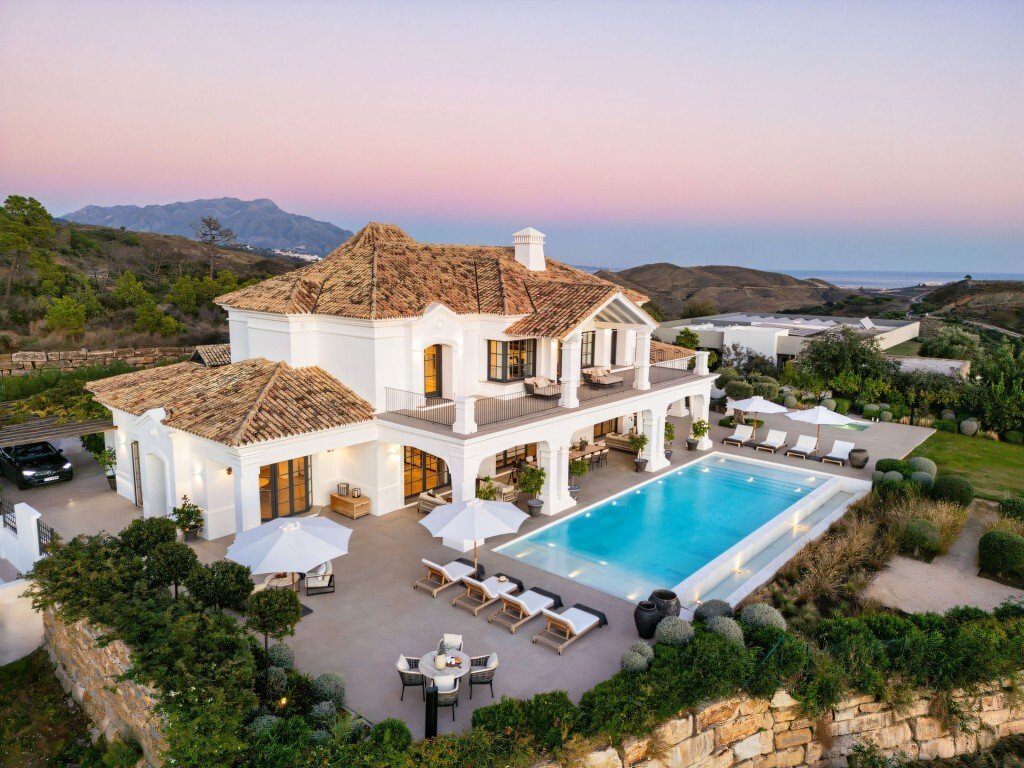 Villa in El Paraíso, Benahavis, Spain 1 - 16854048