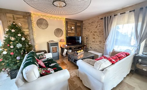 Castle for Sale in Auray, Brittany, France