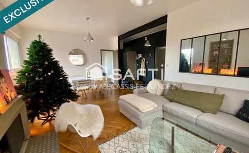 Castle for Sale in Toulouse, Occitanie, France