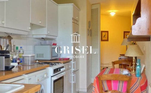 Superb 18th Century Château With C. 12 Ha Of Land