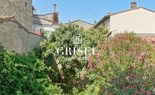 Superb 18th Century Château With C. 12 Ha Of Land