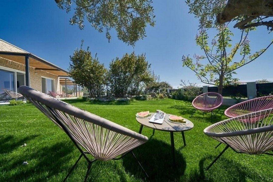 Villa in Kastel Luksic, Split-Dalmatia County, Croatia 3 - 16862259